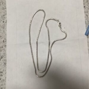 Elegant sterling Silver Necklace